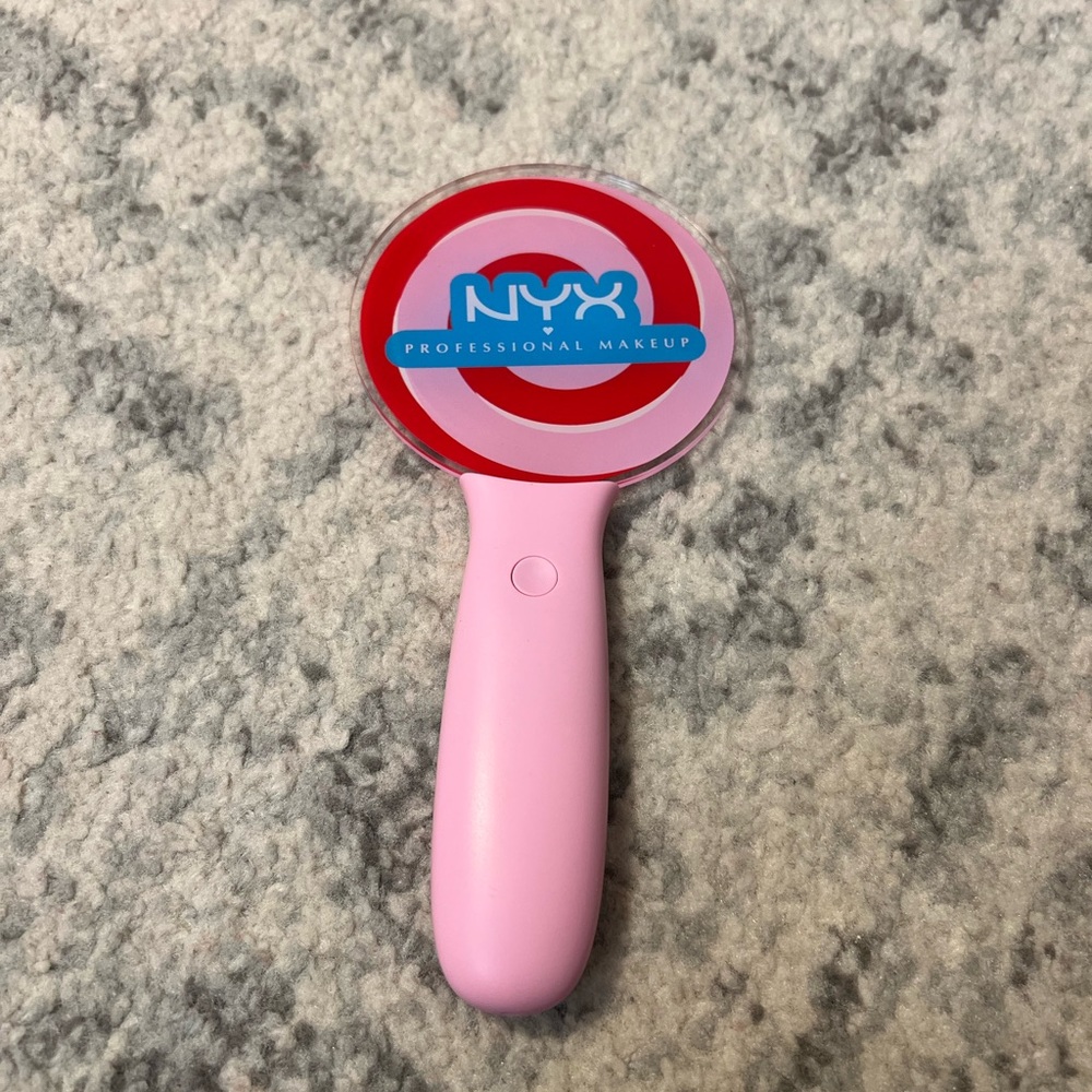 NYX Professional Light Stick